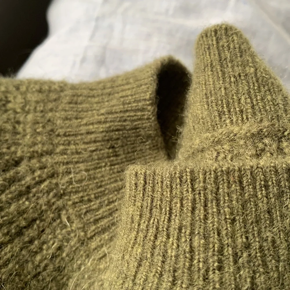 J.Crew Crewneck Cozy Sweater army green size xsmall - Picture 7 of 7